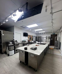 Serangoon Road (D8), Shop House #563268401